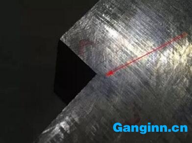 图10 裂纹处形貌