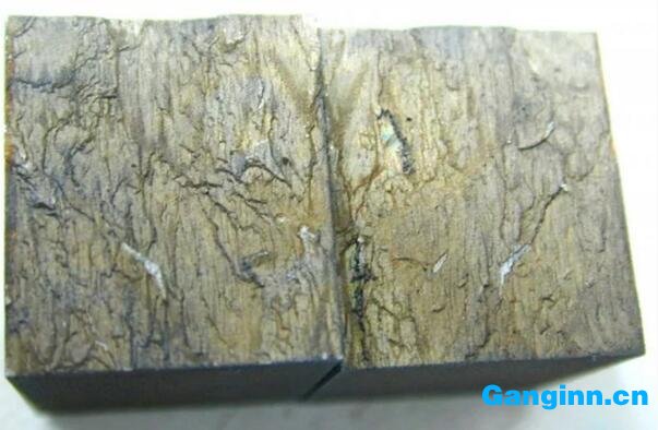 图12 热处理后裂纹